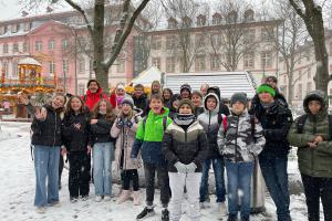 Die 6D auf dem Weg zum Theater im verschneiten Mainz